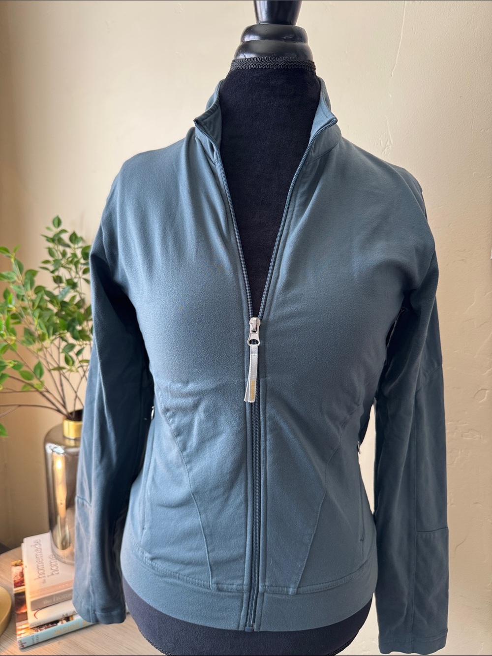 Lucy tech jacket